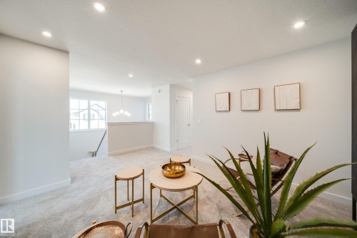 1 Cloutier Close, St. Albert, AB - Indoor Photo Showing Dining Room