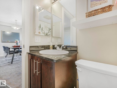 404 270 Mcconachie Drive, Edmonton, AB - Indoor Photo Showing Bathroom