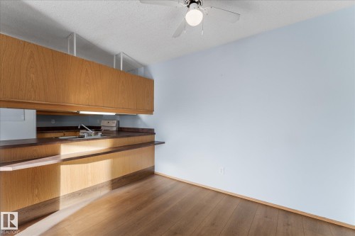 209 70 Alpine Place, St. Albert, AB - Indoor Photo Showing Kitchen