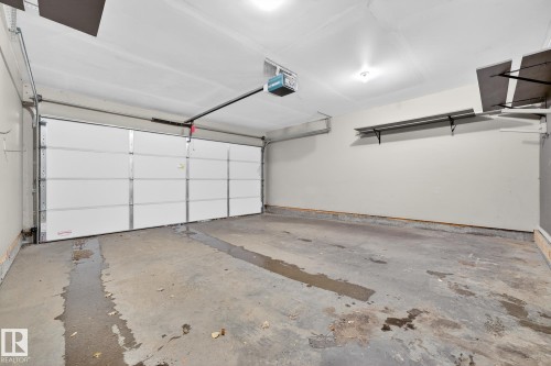 48 5604 199 Street, Edmonton, AB - Indoor Photo Showing Garage