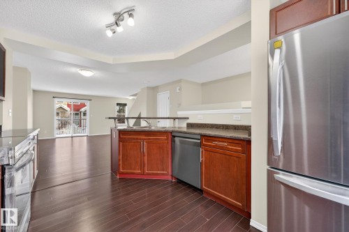 48 5604 199 Street, Edmonton, AB - Indoor Photo Showing Kitchen With Stainless Steel Kitchen