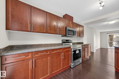 48 5604 199 Street, Edmonton, AB - Indoor Photo Showing Kitchen