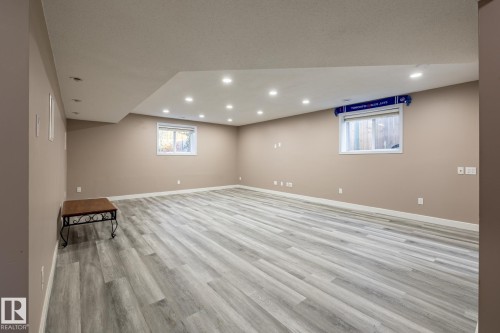 40 Deer Park Boulevard, Spruce Grove, AB - Indoor
