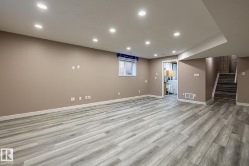 40 Deer Park Boulevard, Spruce Grove, AB - Indoor