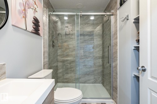 40 Deer Park Boulevard, Spruce Grove, AB - Indoor Photo Showing Bathroom
