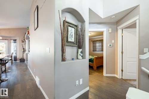 40 Deer Park Boulevard, Spruce Grove, AB - Indoor Photo Showing Other Room