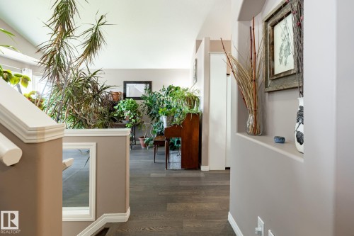 40 Deer Park Boulevard, Spruce Grove, AB - Indoor Photo Showing Other Room