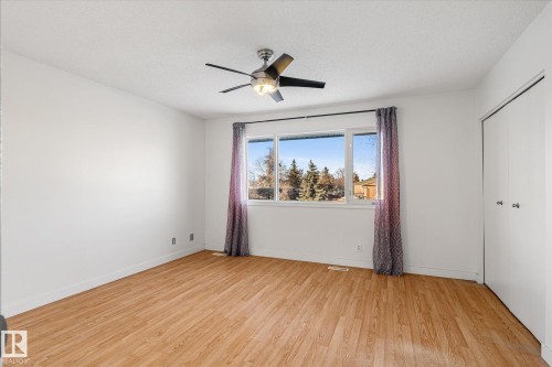 11443 22 Avenue, Edmonton, AB - Indoor Photo Showing Other Room