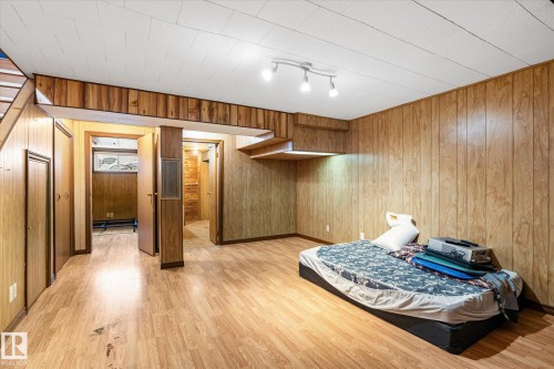 11443 22 Avenue, Edmonton, AB - Indoor