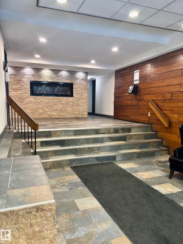 26 8735 165 St. Nw, Edmonton, AB - Indoor Photo Showing Other Room