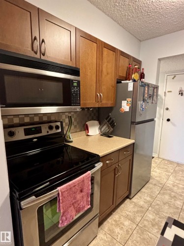 26 8735 165 St. Nw, Edmonton, AB - Indoor Photo Showing Kitchen
