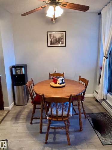 26 8735 165 St. Nw, Edmonton, AB - Indoor Photo Showing Dining Room