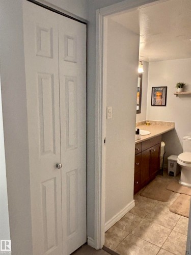 26 8735 165 St. Nw, Edmonton, AB - Indoor Photo Showing Bathroom