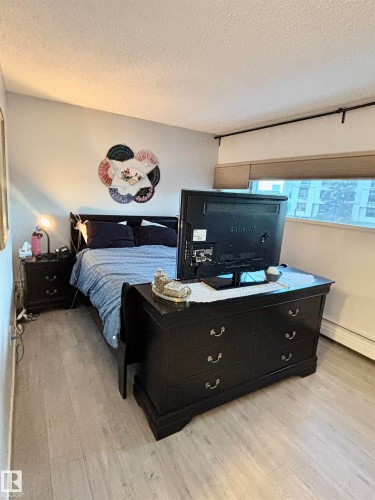 26 8735 165 St. Nw, Edmonton, AB - Indoor Photo Showing Bedroom