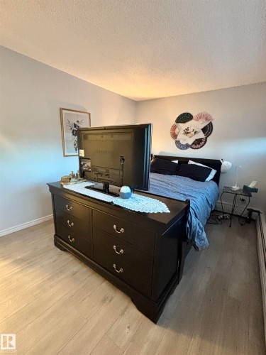 26 8735 165 St. Nw, Edmonton, AB - Indoor Photo Showing Bedroom