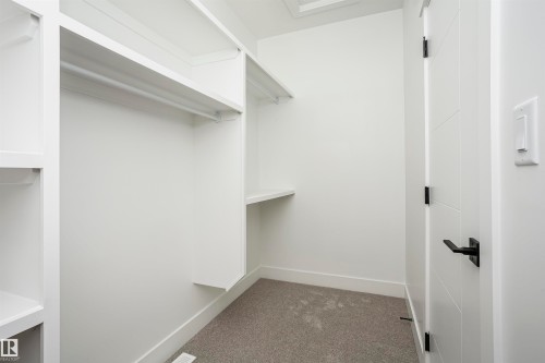 804 Elderberry Crest, Edmonton, AB - Indoor Photo Showing Other Room