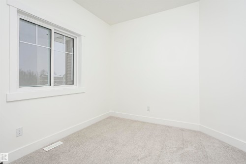 804 Elderberry Crest, Edmonton, AB - Indoor Photo Showing Other Room