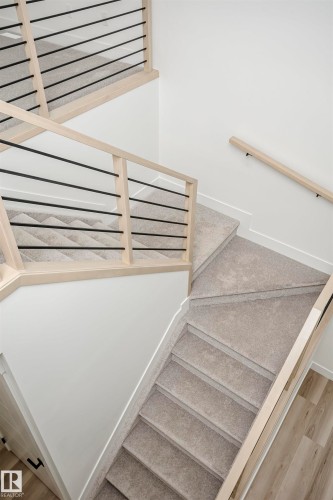 804 Elderberry Crest, Edmonton, AB - Indoor Photo Showing Other Room