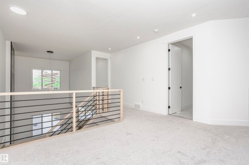 804 Elderberry Crest, Edmonton, AB - Indoor