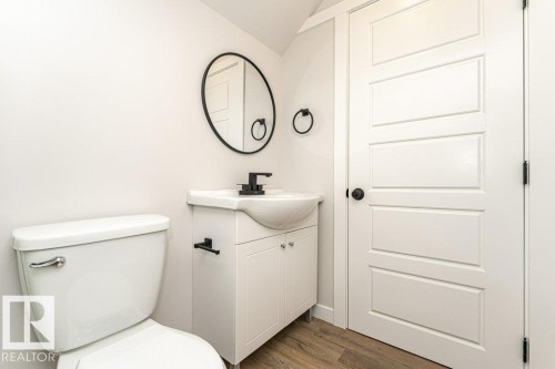 13229 85 Street, Edmonton, AB - Indoor Photo Showing Bathroom