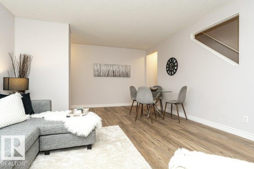 13229 85 Street, Edmonton, AB - Indoor