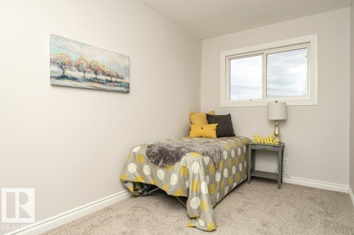 13229 85 Street, Edmonton, AB - Indoor Photo Showing Bedroom