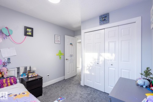 8515 24 Avenue, Edmonton, AB - Indoor Photo Showing Bedroom