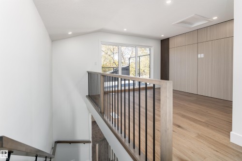 12031 124 Street, Edmonton, AB - Indoor Photo Showing Other Room