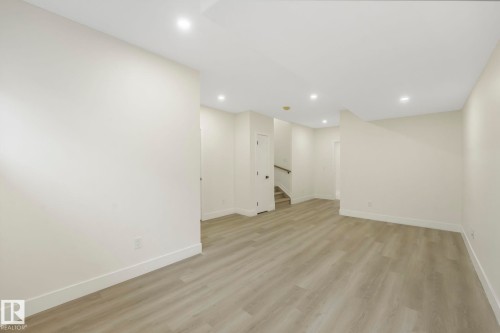 11219 125 Street, Edmonton, AB - Indoor