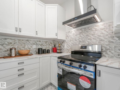 11219 125 Street, Edmonton, AB - Indoor Photo Showing Kitchen