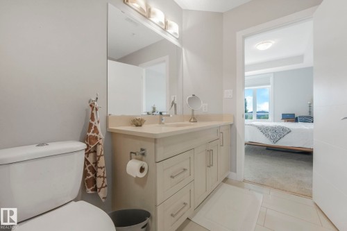 409 625 Leger Way, Edmonton, AB - Indoor Photo Showing Bathroom