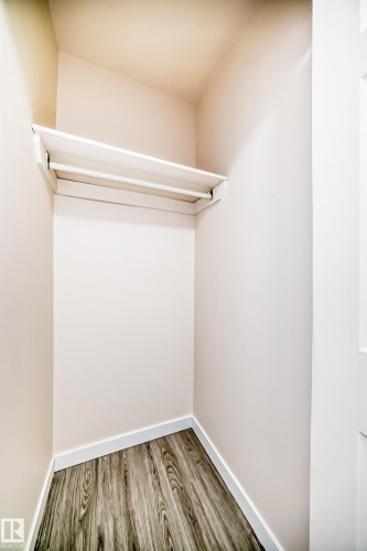 1667 42 Street, Edmonton, AB - Indoor