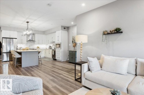 301 7463 May Common, Edmonton, AB - Indoor Photo Showing Kitchen With Upgraded Kitchen
