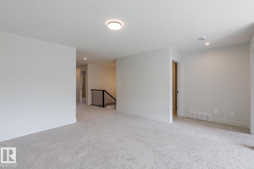 6235 175 Avenue, Edmonton, AB - Indoor Photo Showing Other Room