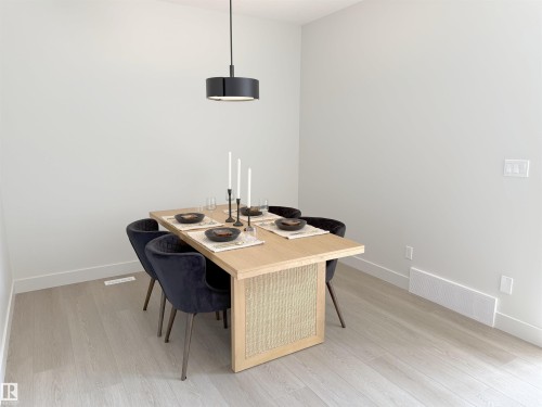 6235 175 Avenue, Edmonton, AB - Indoor