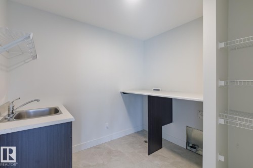 6235 175 Avenue, Edmonton, AB - Indoor