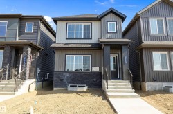 2113 CROSSBILL Lane  Edmonton, AB T5S 0W3