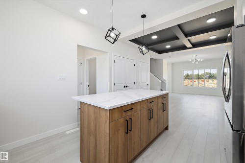 2113 Crossbill Lane, Edmonton, AB - Indoor