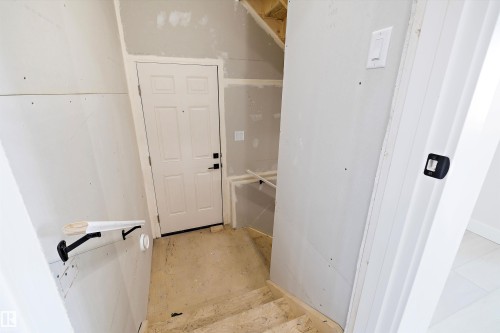 2113 Crossbill Lane, Edmonton, AB - Indoor Photo Showing Other Room