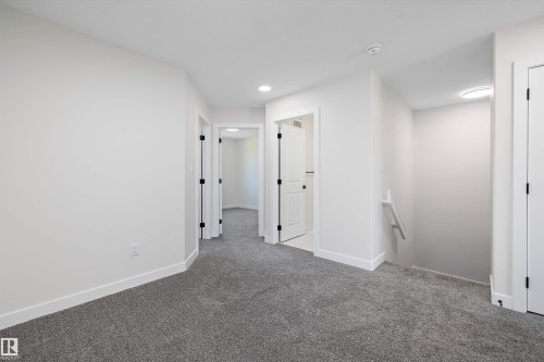 2113 Crossbill Lane, Edmonton, AB - Indoor Photo Showing Other Room