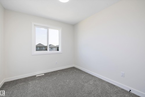 2113 Crossbill Lane, Edmonton, AB - Indoor Photo Showing Other Room