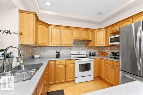 17 577 Butterworth Way, Edmonton, AB - Indoor Photo Showing Kitchen With Double Sink