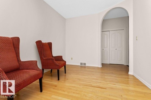 17 577 Butterworth Way, Edmonton, AB - Indoor