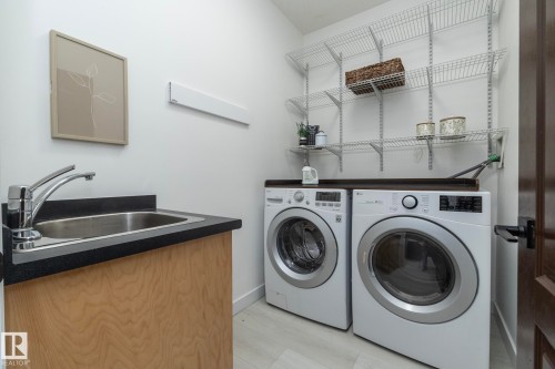 926 Thompson Place, Edmonton, AB - Indoor Photo Showing Laundry Room