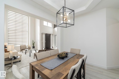 926 Thompson Place, Edmonton, AB - Indoor Photo Showing Dining Room