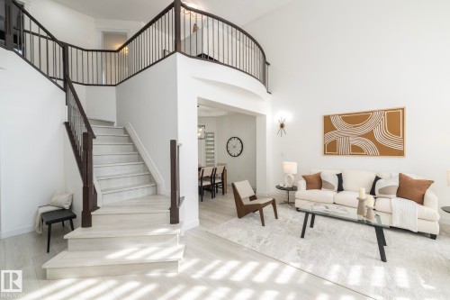 926 Thompson Place, Edmonton, AB - Indoor