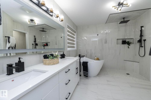 926 Thompson Place, Edmonton, AB - Indoor