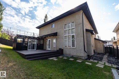 926 Thompson Place, Edmonton, AB - Outdoor