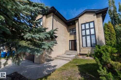 926 Thompson Place, Edmonton, AB - Outdoor