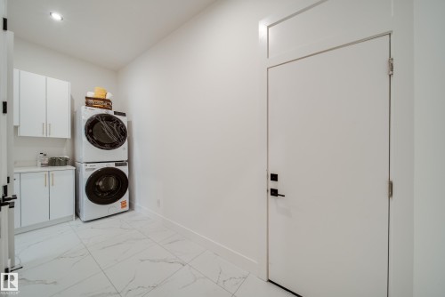 21 20425 93 Avenue, Edmonton, AB - Indoor Photo Showing Laundry Room